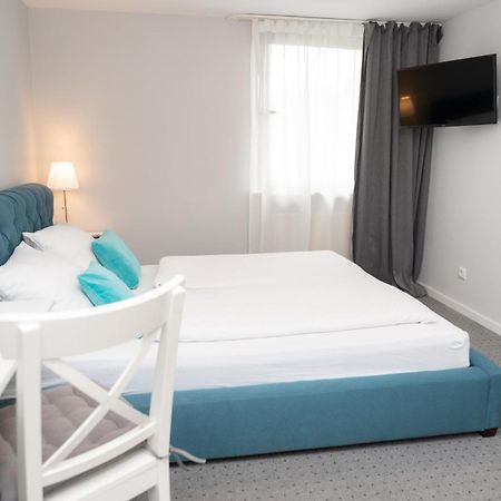 Hotel Zum Hahn Garbsen Εξωτερικό φωτογραφία