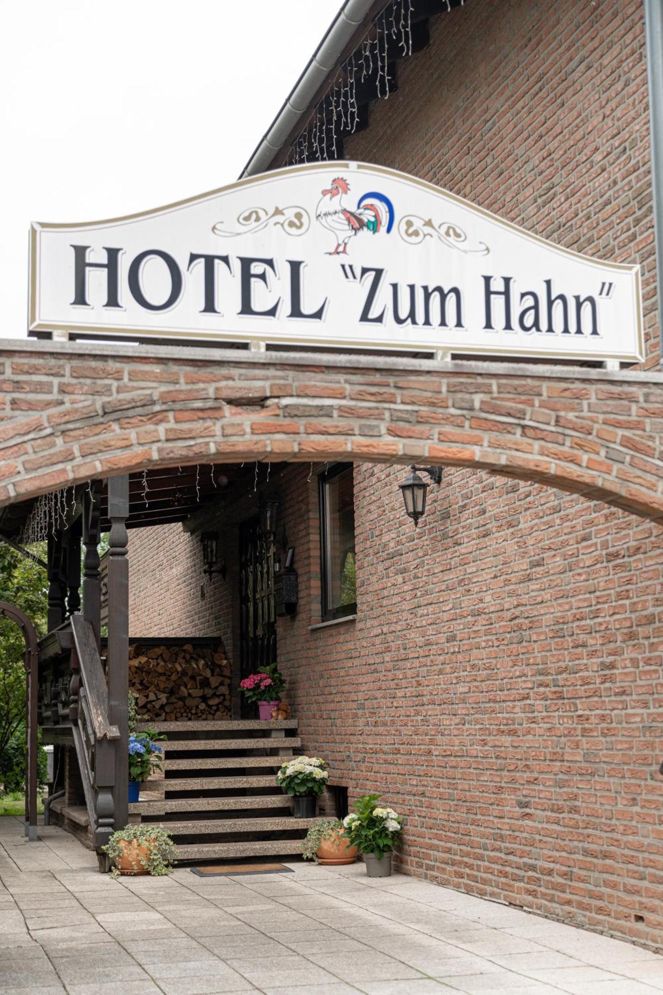 Hotel Zum Hahn Garbsen Εξωτερικό φωτογραφία