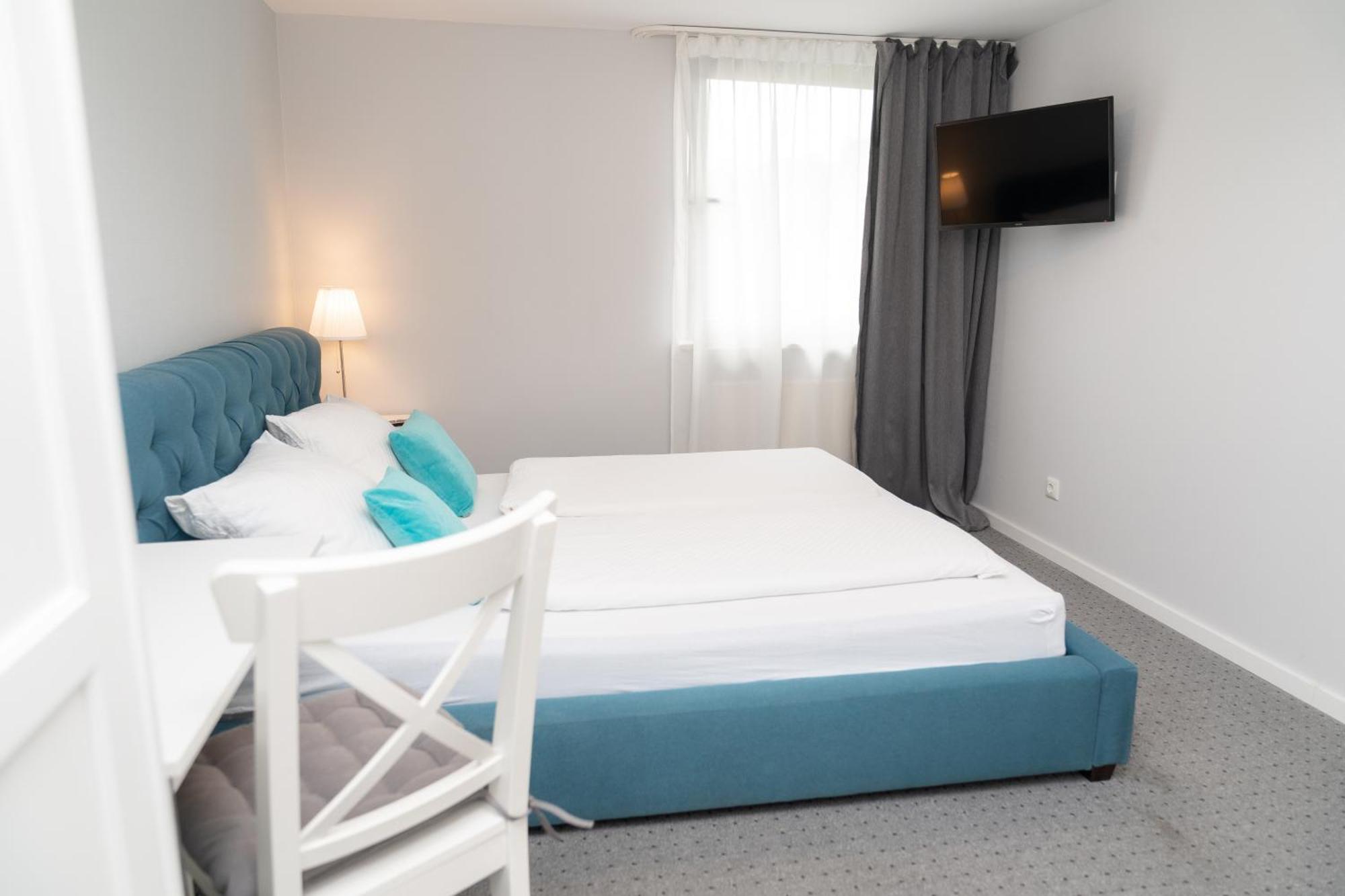 Hotel Zum Hahn Garbsen Εξωτερικό φωτογραφία